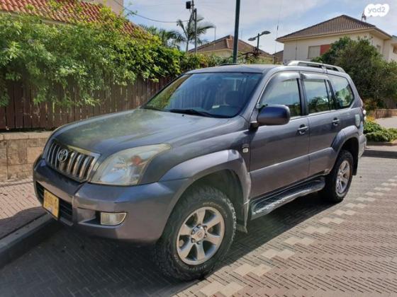 טויוטה לנד קרוזר ארוך 4X4 STD אוט' דיזל 8 מק' 3.0 (173 כ''ס) דיזל 2008 למכירה בכפר יונה
