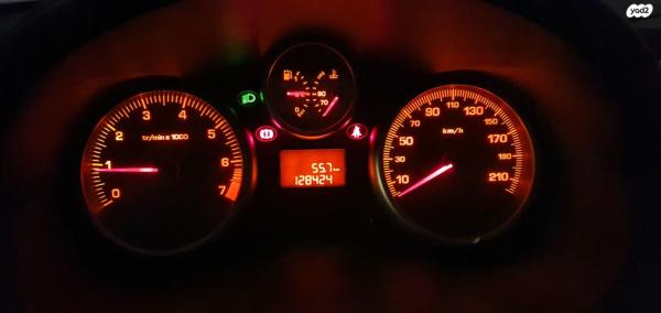 פיג'ו 206 + Urban ידני 5 דל' 1.4 (73 כ''ס) בנזין 2011 למכירה בחדרה