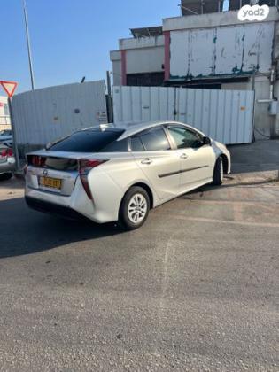 טויוטה פריוס Active הייבריד אוט' 1.8 (98 כ''ס) בנזין 2019 למכירה בראש העין