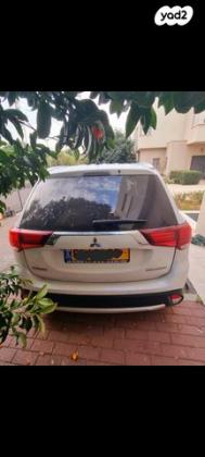 מיצובישי אאוטלנדר Instyle אוט' 7 מק' 2.0 (150 כ"ס) בנזין 2016 למכירה בכפר סבא