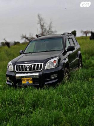 טויוטה לנד קרוזר ארוך 4X4 Luxury אוט' דיזל 8 מק' 3.0 (166 כ''ס) דיזל 2005 למכירה במעלות תרשיחא