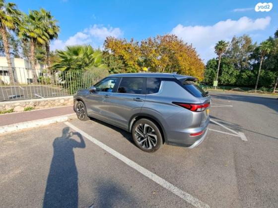 מיצובישי אאוטלנדר Instyle אוט' 7 מק' 2.5 (181 כ"ס) בנזין 2021 למכירה ביהוד מונוסון