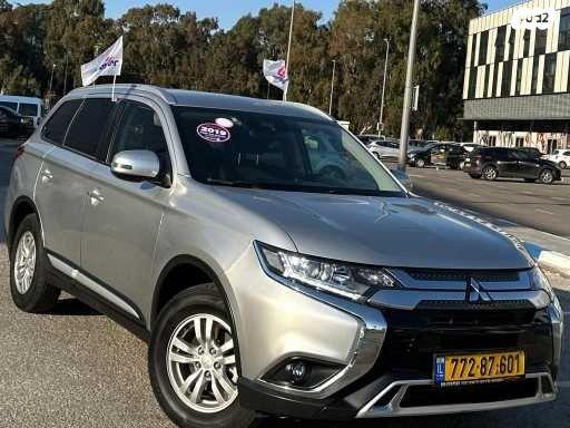 מיצובישי אאוטלנדר Intense אוט' 7 מק' 2.0 (150 כ"ס) בנזין 2019 למכירה בנתניה
