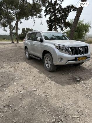 טויוטה לנד קרוזר ארוך 4X4 Luxury Led אוט' דיזל 7 מק' 3.0 (190 כ''ס) דיזל 2015 למכירה בחולון