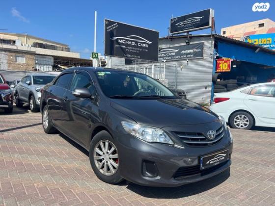 טויוטה קורולה GLI אוט' 1.6 (124 כ''ס) בנזין 2010 למכירה בפתח תקווה