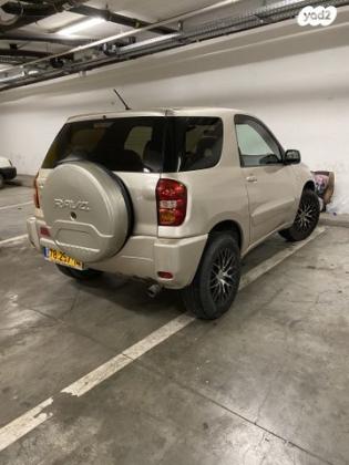 טויוטה RAV4 קצר 4X4 STD אוט' 2.0 (150 כ''ס) [2001-2006] בנזין 2006 למכירה בתל אביב יפו