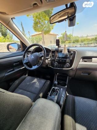 מיצובישי אאוטלנדר Instyle אוט' 7 מק' 2.0 (150 כ"ס) בנזין 2016 למכירה במבשרת ציון