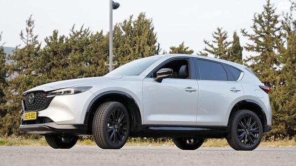 מאזדה CX-5 Premium Black אוט' 2.5 (195 כ"ס) בנזין 2022 למכירה בכרמיאל