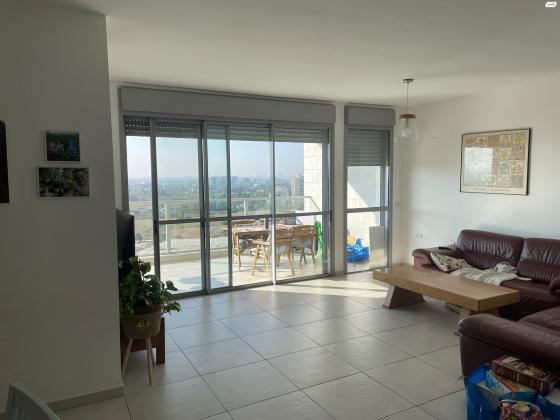 יהושע בן גמלא 22 (שרת)