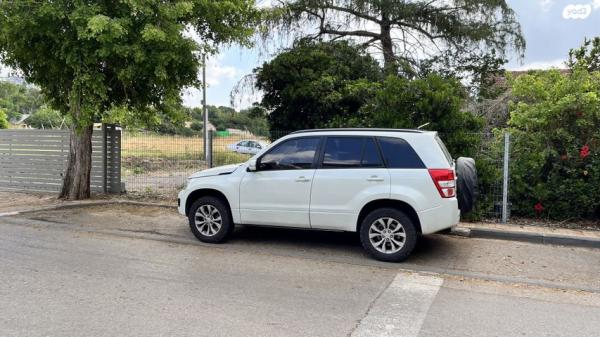 סוזוקי גרנד ויטרה 4X4 JLX-E אוט' 5 דל' 2.4 (168 כ''ס) בנזין 2013 למכירה ברמות השבים