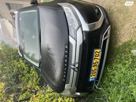 מיצובישי אאוטלנדר Instyle אוט' 7 מק' 2.0 (150 כ"ס) בנזין 2021 למכירה ברחובות