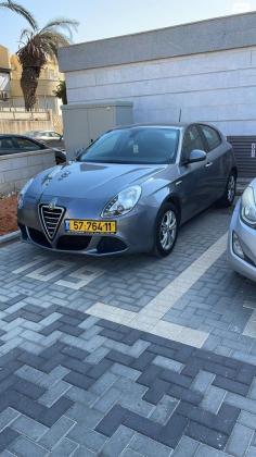 אלפא רומיאו ג'ולייטה Progresion רובוטית 1.4 (170 כ"ס) בנזין 2013 למכירה בטירת כרמל