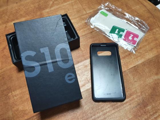 Samsung Galaxy S10e