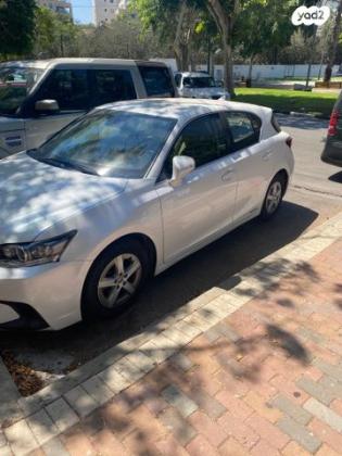 לקסוס CT200H Executive הייבריד אוט' 1.8 (99 כ''ס) בנזין 2019 למכירה ברמת השרון