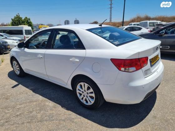 קיה פורטה LX אוט' 1.6 (126 כ"ס) בנזין 2011 למכירה בנתניה