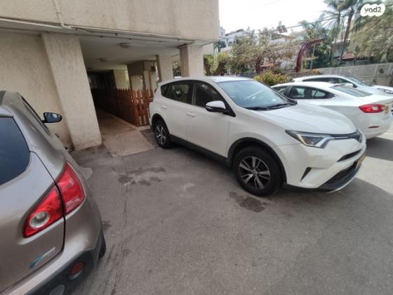 טויוטה RAV4 ארוך 4X4 GLI MC אוט' 2.0 (152 כ"ס) בנזין 2016 למכירה בראשון לציון