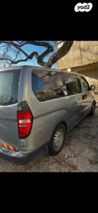 יונדאי H1 I800 מיניבוס אוט' דיזל 8 מק' 2.5 (170 כ''ס) דיזל 2011 למכירה ברמת גן
