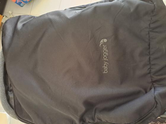 עגלת בייבי ג'וגר עם אמבטיה