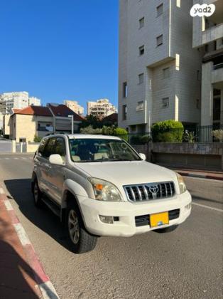 טויוטה לנד קרוזר ארוך 4X4 Luxury אוט' דיזל 8 מק' 3.0 (166 כ''ס) דיזל 2007 למכירה בחולון
