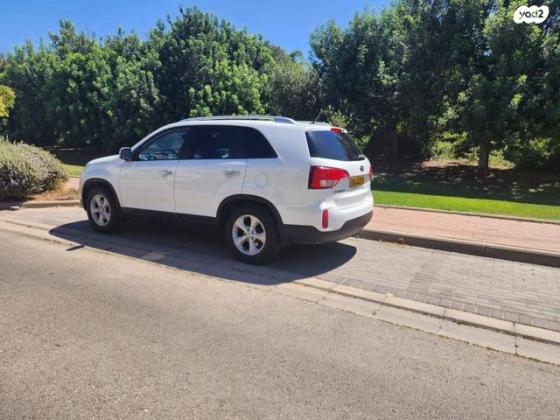 קיה סורנטו EX אוט' 7 מק' 2.4 (192 כ''ס) בנזין 2014 למכירה באבן יהודה