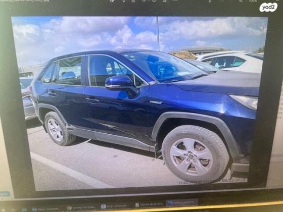 טויוטה RAV4 הייבריד E-volve הייבריד אוט' 2.5 (178 כ''ס) בנזין 2021 למכירה בנס ציונה