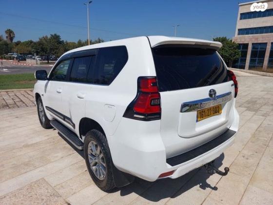 טויוטה לנד קרוזר ארוך 4X4 Limited אוט' דיזל 7 מק' 2.8 (177 כ"ס) דיזל 2020 למכירה בראשון לציון