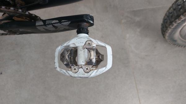 זוג פדלים קליטים של shimano