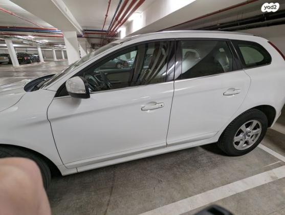 וולוו XC60 T5 Active אוט' 2.0 (245 כ"ס) בנזין 2014 למכירה בראשון לציון