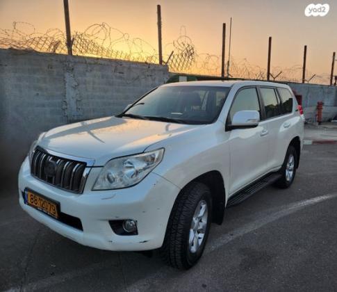 טויוטה לנד קרוזר ארוך Select 60th אוט' דיזל 7 מק' 3.0 (190 כ"ס) דיזל 2013 למכירה בתל אביב יפו