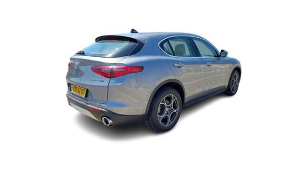 אלפא רומיאו סטלויו 4X4 Speciale אוט' 2.0 (280 כ''ס) בנזין 2019 למכירה ב