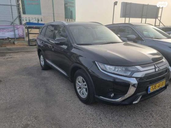 מיצובישי אאוטלנדר Intense אוט' 7 מק' 2.0 (150 כ"ס) בנזין 2019 למכירה ברעננה