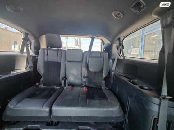 דודג' גראנד קראוון SE Plus אוט' 7 מק' 3.6 (283 כ"ס) בנזין 2018 למכירה בנס ציונה