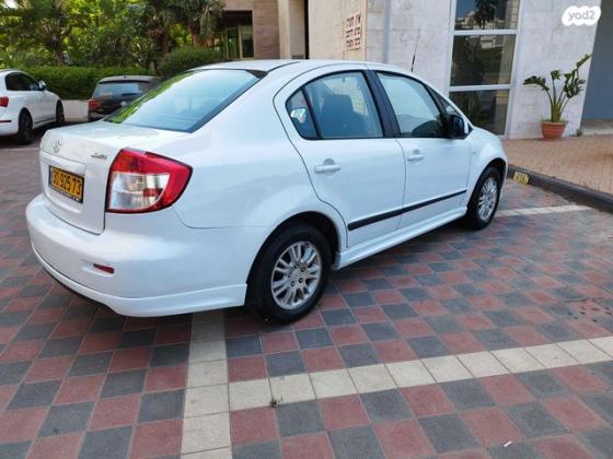 סוזוקי SX4 GLX סדאן אוט' 1.6 (119 כ"ס) בנזין 2010 למכירה בנתניה