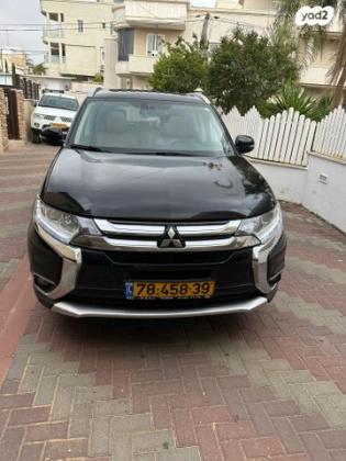 מיצובישי אאוטלנדר Premium אוט' 7 מק' 2.0 (150 כ''ס) בנזין 2016 למכירה בכפר סבא