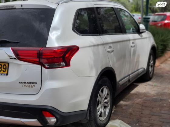 מיצובישי אאוטלנדר Instyle אוט' 7 מק' 2.0 (150 כ"ס) בנזין 2016 למכירה בניצני עוז