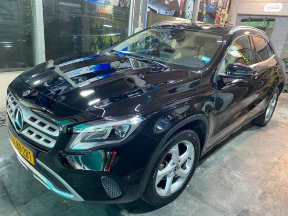 מרצדס GLA GLA200 Urban FL אוט' 1.6 (156 כ"ס) [2017 ואילך] בנזין 2019 למכירה בכפר סבא