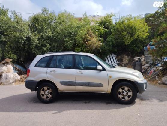 טויוטה RAV4 ארוך 4X4 STD אוט' 2.0 (150 כ''ס) [2001-2006] בנזין 2001 למכירה בעתלית