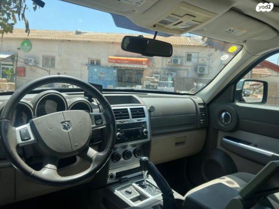 דודג' ניטרו 4X4 SXT אוט' 3.7 (205 כ''ס) בנזין 2010 למכירה בהוד השרון