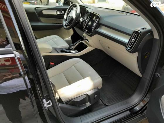 וולוו XC40 4X4 T5 Momentum אוט' 2.0 (247 כ''ס) בנזין 2020 למכירה בתל אביב יפו