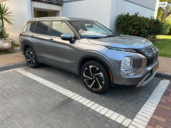 מיצובישי אאוטלנדר Instyle אוט' 7 מק' 2.5 (181 כ"ס) בנזין 2021 למכירה בפתח תקווה