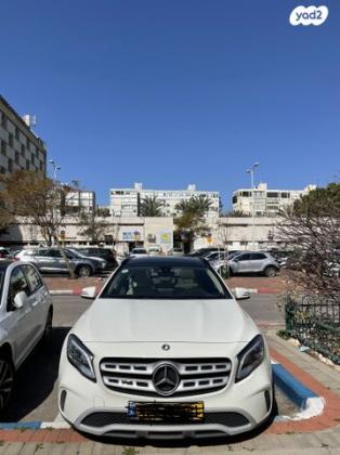 מרצדס GLA GLA200 Style FL אוט' 1.6 (156 כ"ס) בנזין 2018 למכירה בתל אביב יפו