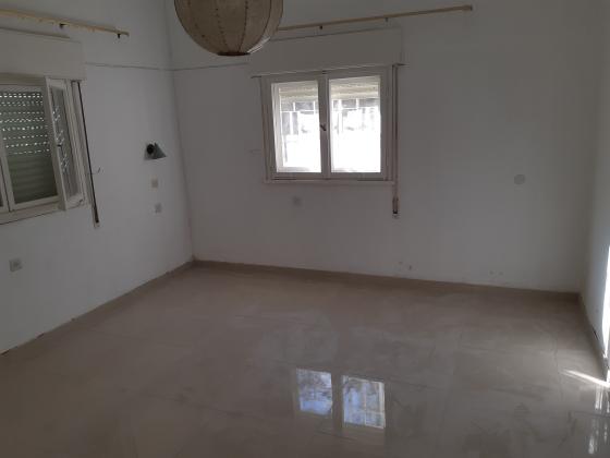 הרצל 103 (מרכז העיר)