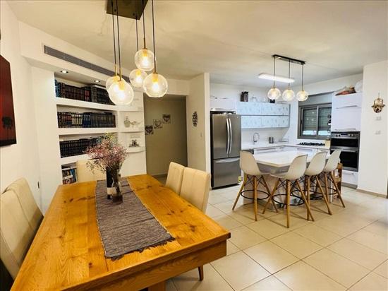 דירה 4 חדרים למכירה בלוד | הפרחים | נווה נוף