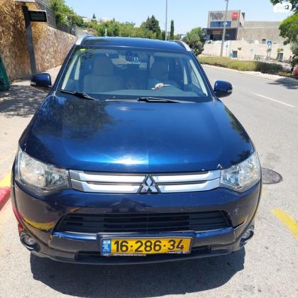 מיצובישי אאוטלנדר Instyle אוט' 7 מק' 2.0 (150 כ"ס) בנזין 2015 למכירה במבשרת ציון