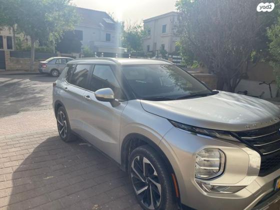 מיצובישי אאוטלנדר Instyle אוט' 7 מק' 2.5 (181 כ"ס) בנזין 2021 למכירה בבית חשמונאי