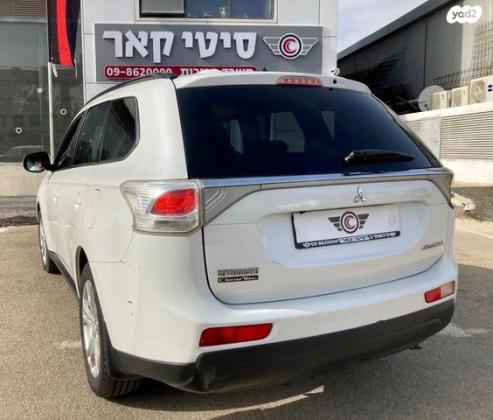 מיצובישי אאוטלנדר 4X4 Elite אוט' 7 מק' 2.0 (150 כ''ס) [2012-2015] בנזין 2013 למכירה בנתניה