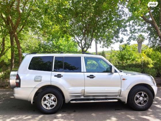 מיצובישי פג'רו ארוך 4X4 GLX אוט' דיזל 7 מק' 3.2 (165 כ''ס) דיזל 2001 למכירה במעלות תרשיחא