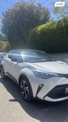 טויוטה C-HR Chic הייבריד אוט' 1.8 (98 כ"ס) בנזין 2023 למכירה ברמת גן