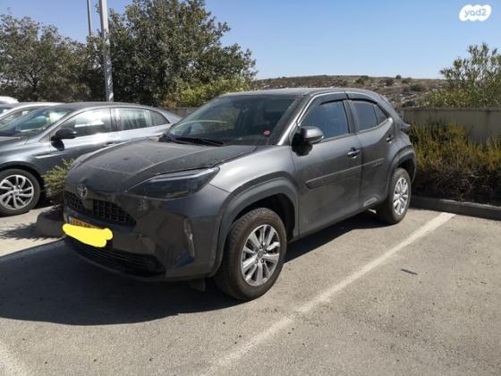 טויוטה יאריס קרוס HSD Urban אוט' 1.5 (92 כ''ס) בנזין 2023 למכירה במודיעין מכבים רעות