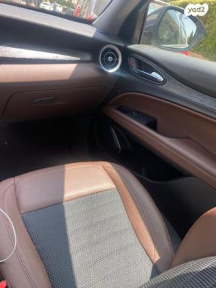 אלפא רומיאו סטלויו 4X4 Monza AWD אוט' 2.0 (200 כ''ס) בנזין 2021 למכירה בגני תקווה